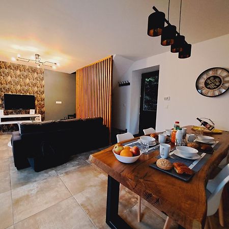 Gite Chez Nenene La Roche En Ardenne Apartamento Exterior foto