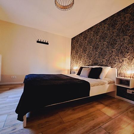 Gite Chez Nenene La Roche En Ardenne Apartamento Exterior foto